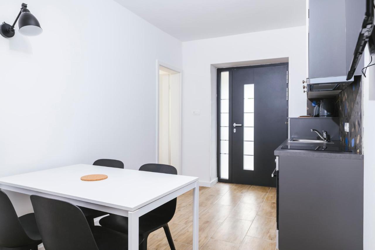 Sunsea Apartments コペル エクステリア 写真