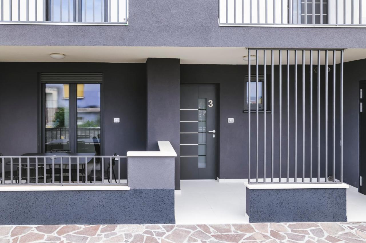 Sunsea Apartments コペル エクステリア 写真